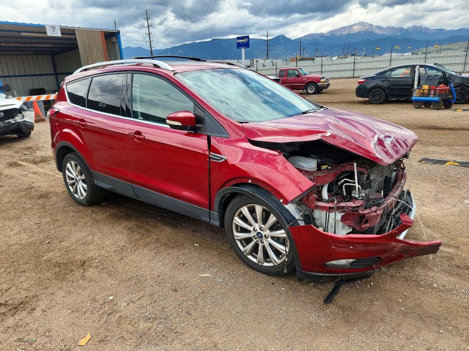 55119056 :رقم المزاد ، 1FMCU9J95JUD29947 vin ، 2018 Ford Escape مزاد بيع