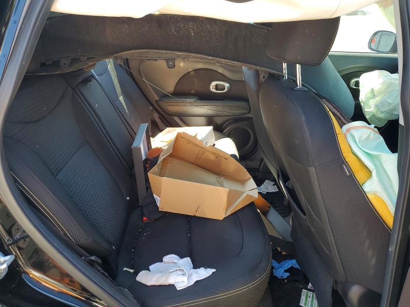 55032346 :رقم المزاد ، KNDJP3A57F7204094 vin ، 2015 Kia Soul مزاد بيع