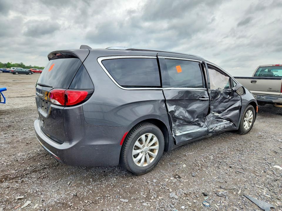 2018 Chrysler Pacifica მანქანა იყიდება აუქციონზე, vin: 2C4RC1BG7JR114745, აუქციონის ნომერი: 52509826