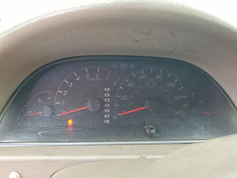 50640626 :رقم المزاد ، 4T1BE30K25U944780 vin ، 2005 Toyota Camry مزاد بيع