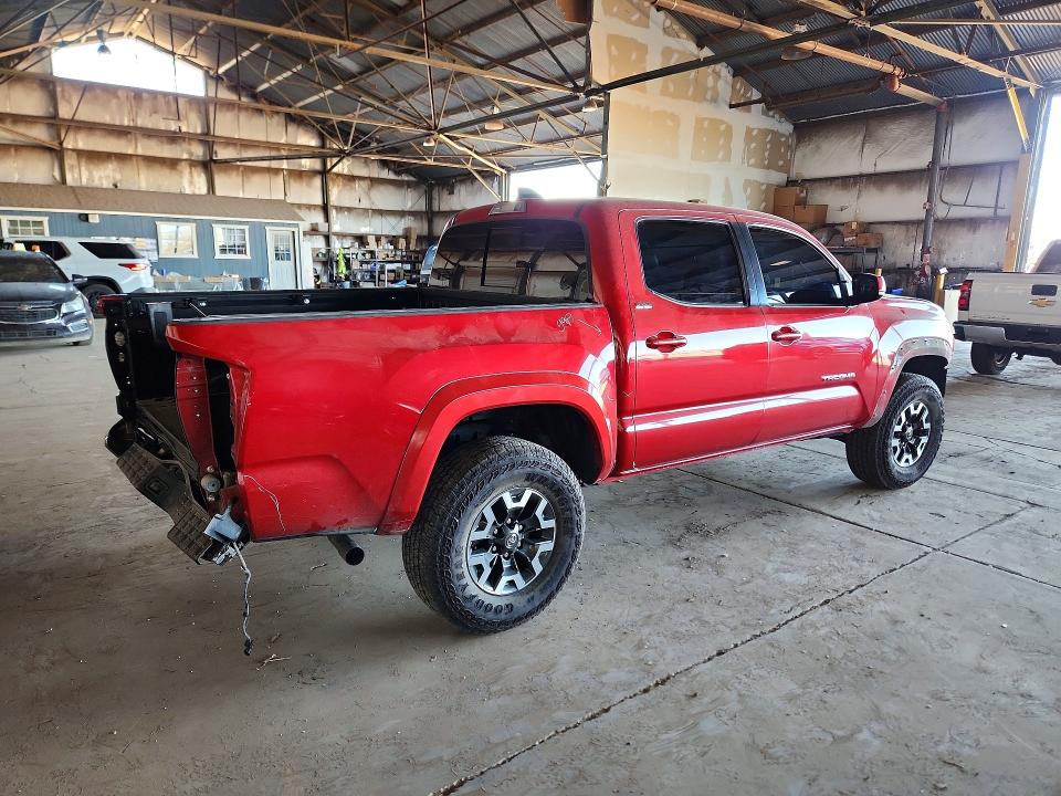 55740936 :رقم المزاد ، 3TMAZ5CNXNM162897 vin ، 2022 Toyota Tacoma مزاد بيع