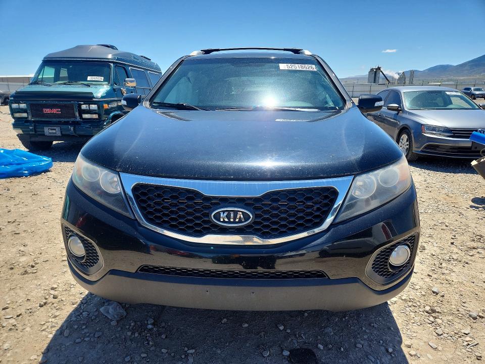52518626 :رقم المزاد ، 5XYKTDA63DG373396 vin ، 2013 Kia Sorento مزاد بيع