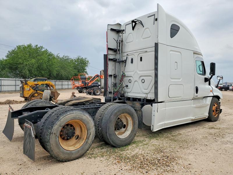 51006746 :رقم المزاد ، 3AKJGLDR5JSJU1265 vin ، 2018 Freightliner Cascadia 125 مزاد بيع