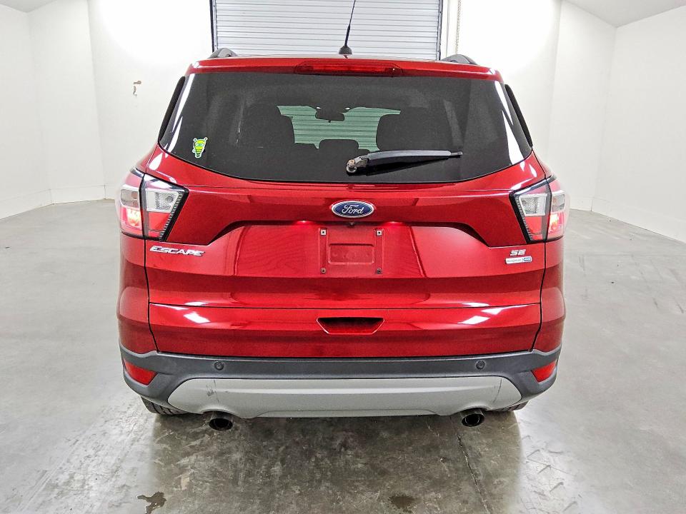 2018 Ford Escape მანქანა იყიდება აუქციონზე, vin: 1FMCU9GD4JUB38645, აუქციონის ნომერი: 52131816