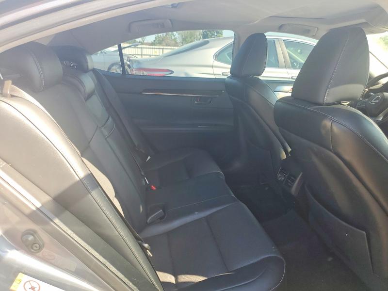 53908846 :رقم المزاد ، 58ABK1GG7JU109873 vin ، 2018 Lexus Es مزاد بيع