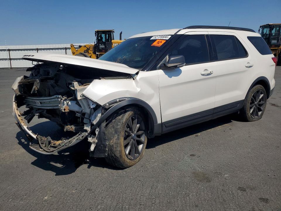 52739886 :رقم المزاد ، 1FM5K7D83JGC86889 vin ، 2018 Ford Explorer مزاد بيع
