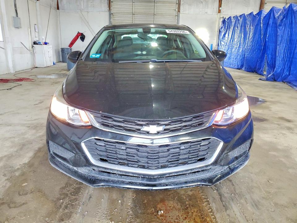 54302296 :رقم المزاد ، 1G1BC5SM5H7240122 vin ، 2017 Chevrolet Cruze مزاد بيع