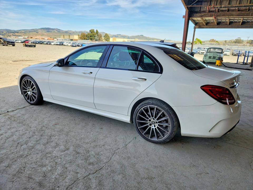 53305926 :رقم المزاد ، WDDWF4JB2JR414836 vin ، 2018 Mercedes-benz C مزاد بيع