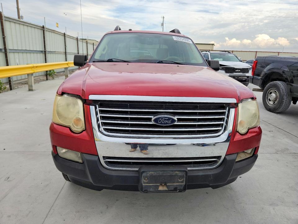 52254996 :رقم المزاد ، 1FMEU51888UA28057 vin ، 2008 Ford Explorer Sport Trac مزاد بيع
