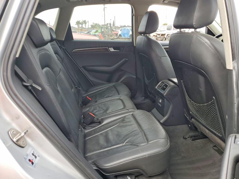 2010 Audi Q5 მანქანა იყიდება აუქციონზე, vin: WA1LKAFP3AA007483, აუქციონის ნომერი: 52967136