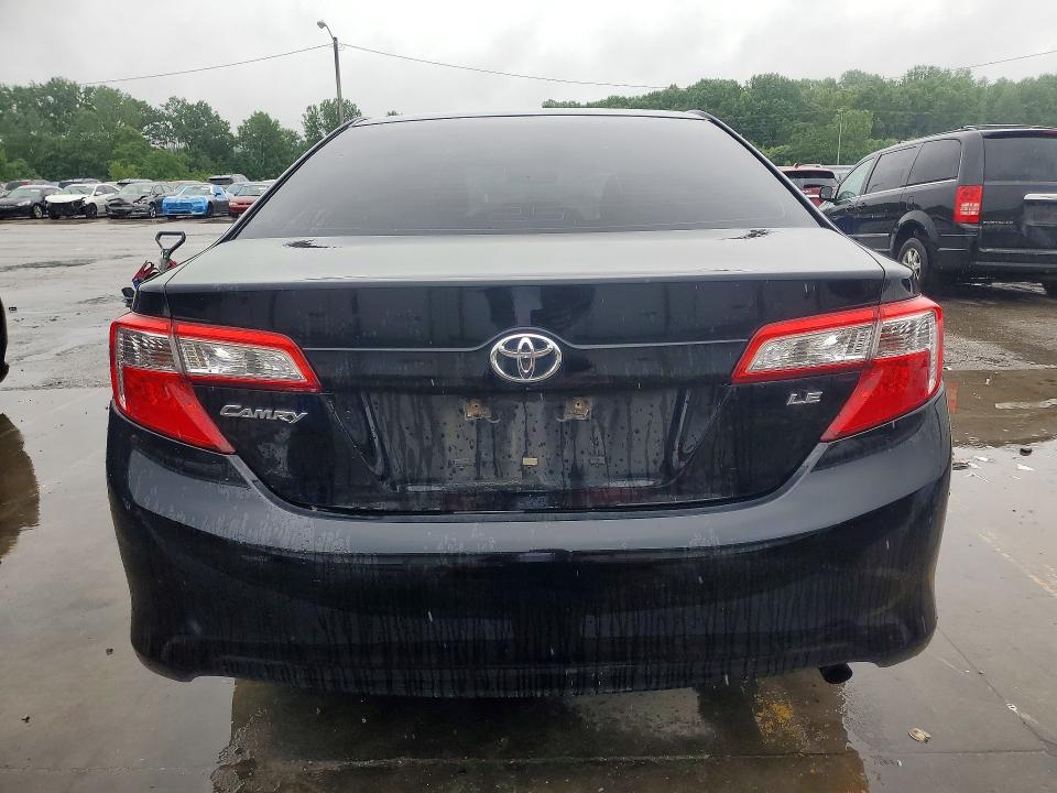 53087526 :رقم المزاد ، 4T4BF1FK2ER367957 vin ، 2014 Toyota Camry مزاد بيع