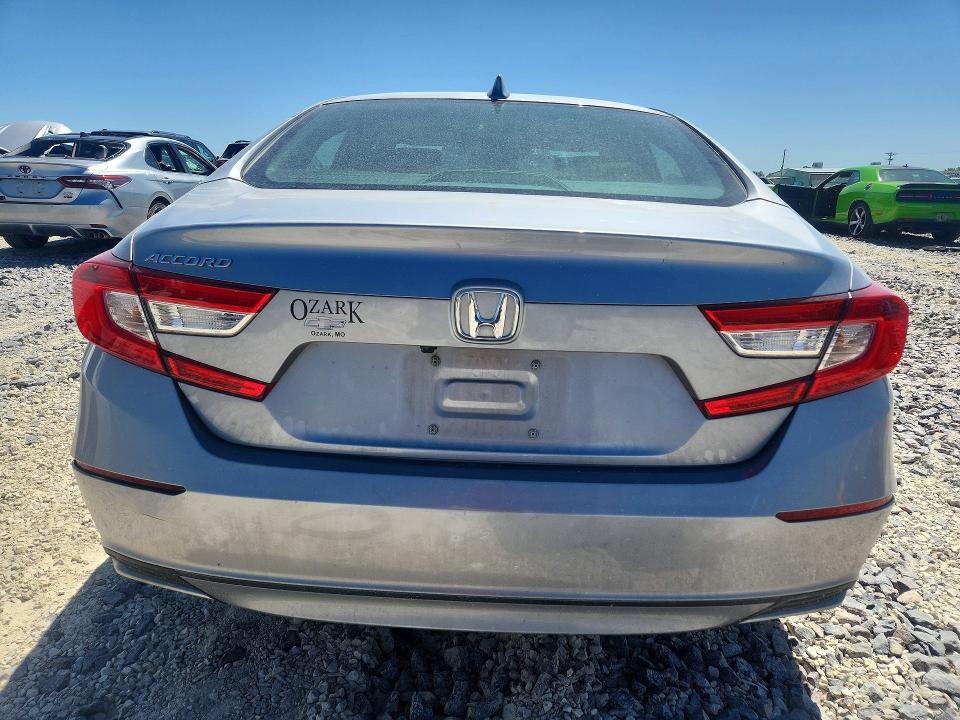 Продажа на аукционе авто 2018 Honda Accord, vin: 1HGCV1F49JA047068, номер лота: 53106226