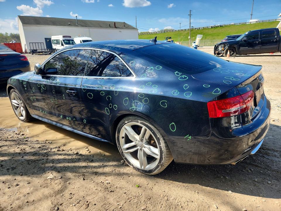 52678036 :رقم المزاد ، WAUCVAFR1CA005794 vin ، 2012 Audi S5 مزاد بيع
