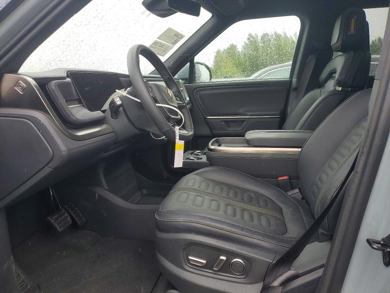 53711196 :رقم المزاد ، 7PDSGBBA0SN051681 vin ، 2025 Rivian R1s مزاد بيع