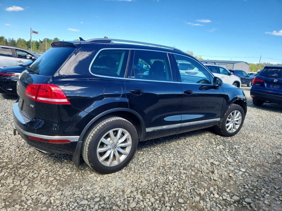 2016 Volkswagen Touareg მანქანა იყიდება აუქციონზე, vin: WVGEF9BP6GD008671, აუქციონის ნომერი: 52302956