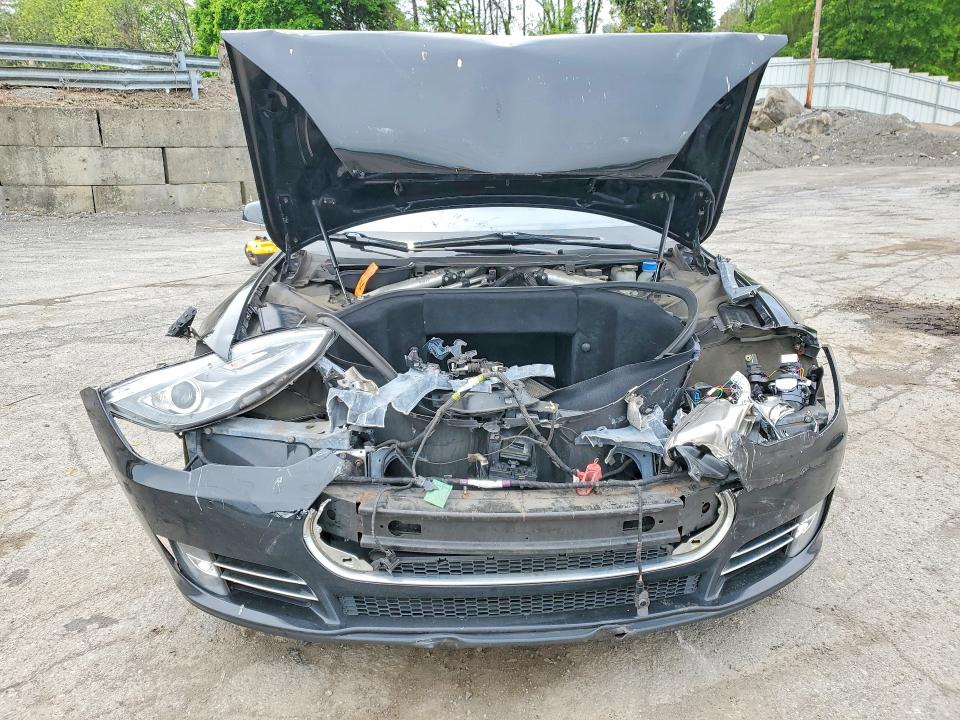 2013 Tesla Model S მანქანა იყიდება აუქციონზე, vin: 5YJSA1CN6DFP26603, აუქციონის ნომერი: 53471556