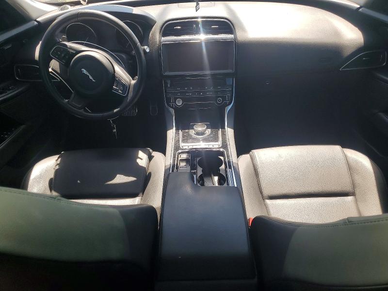 Продаж на аукціоні авто 2019 Jaguar Xe, vin: SAJAJ4FX2KCP54226, номер лоту: 53135346