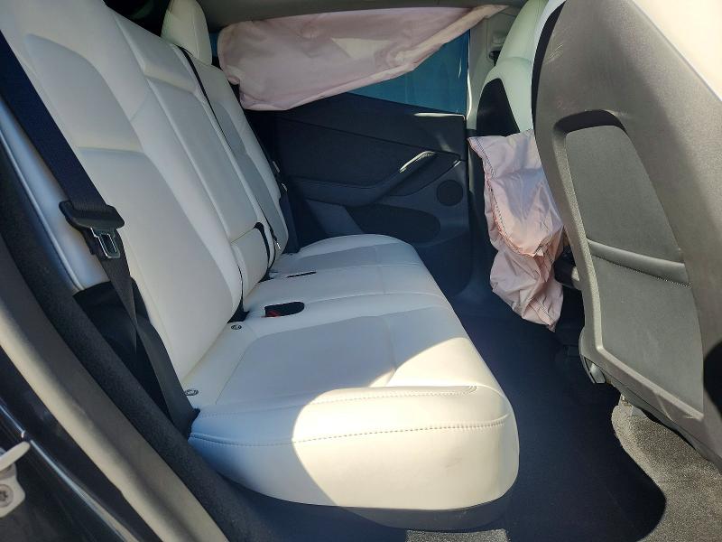 2024 Tesla Model Y მანქანა იყიდება აუქციონზე, vin: 7SAYGDEF5RF061364, აუქციონის ნომერი: 53278326
