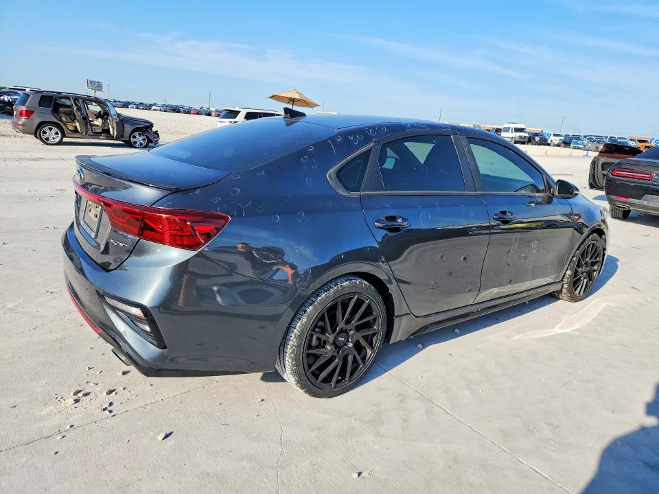 2020 Kia Forte მანქანა იყიდება აუქციონზე, vin: 3KPF44AC4LE156259, აუქციონის ნომერი: 54908856