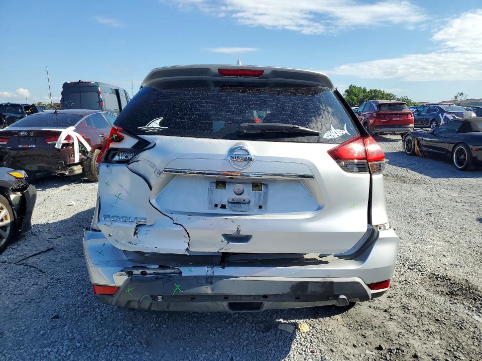 2017 Nissan Rogue მანქანა იყიდება აუქციონზე, vin: KNMAT2MT5HP552527, აუქციონის ნომერი: 53509596