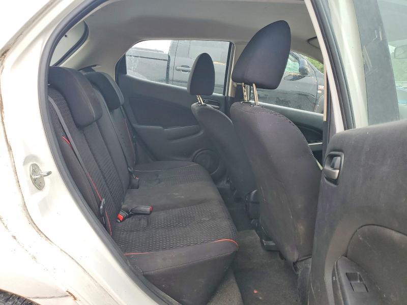 2011 Mazda Mazda2 მანქანა იყიდება აუქციონზე, vin: JM1DE1HY3B0104990, აუქციონის ნომერი: 54269716