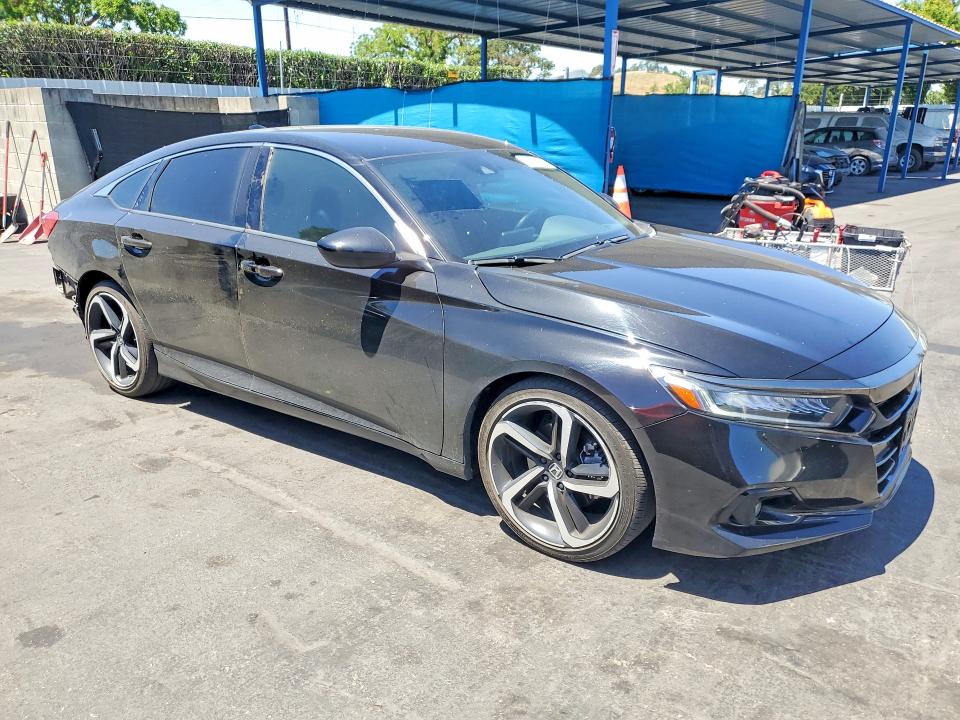 Продажа на аукционе авто 2022 Honda Accord, vin: 1HGCV1F3XNA049246, номер лота: 52743796