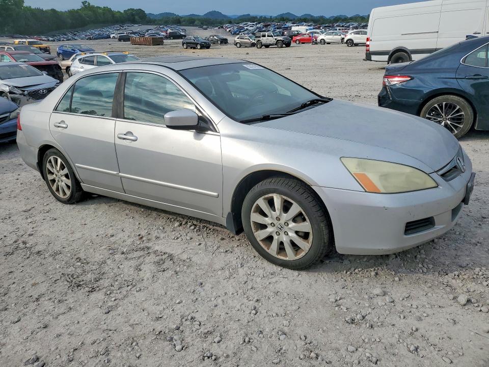 53161696 :رقم المزاد ، 1HGCM66537A001284 vin ، 2007 Honda Accord مزاد بيع
