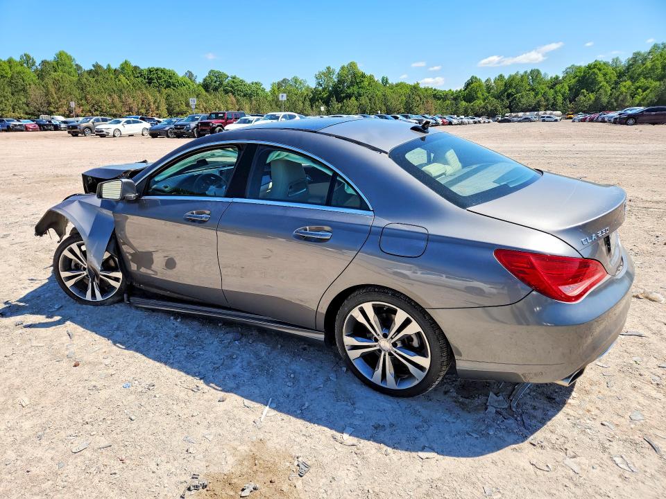 52968846 :رقم المزاد ، WDDSJ4EB5FN181038 vin ، 2015 Mercedes-benz Cla مزاد بيع