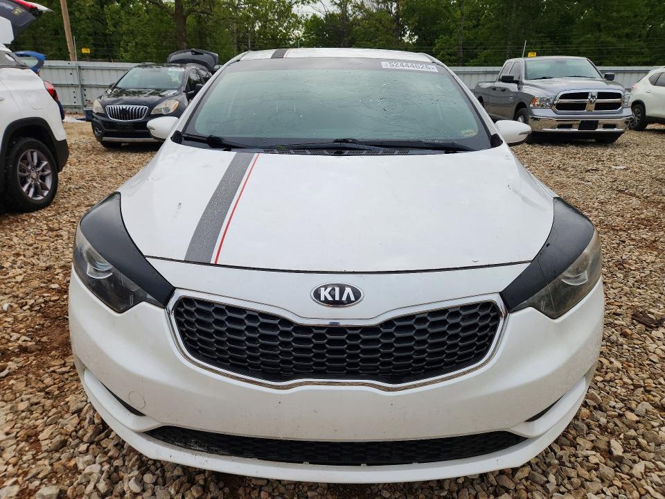 2015 Kia Forte მანქანა იყიდება აუქციონზე, vin: KNAFX4A66F5376601, აუქციონის ნომერი: 52444626