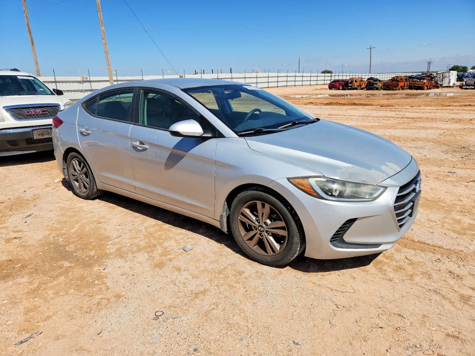 2017 Hyundai Elantra მანქანა იყიდება აუქციონზე, vin: 5NPD84LF3HH170739, აუქციონის ნომერი: 55271096