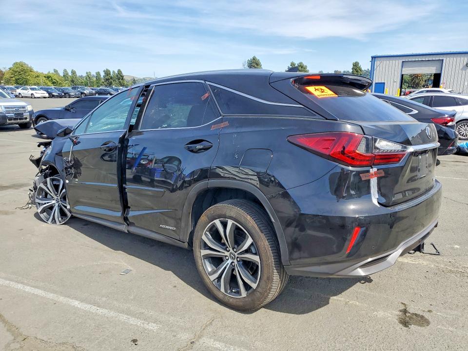 53275306 :رقم المزاد ، 2T2BGMCAXJC026530 vin ، 2018 Lexus Rx 450h مزاد بيع