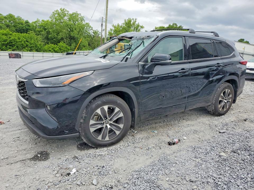 52407726 :رقم المزاد ، 5TDHZRBH2NS578170 vin ، 2022 Toyota Highlander مزاد بيع