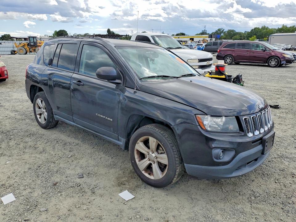 55041116 :رقم المزاد ، 1C4NJCBA9GD567966 vin ، 2016 Jeep Compass مزاد بيع