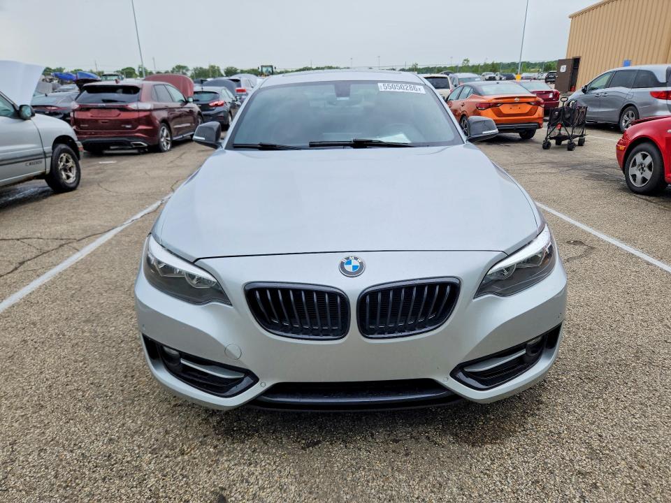 55050286 :رقم المزاد ، WBA1F9C54GV742233 vin ، 2016 Bmw 228 مزاد بيع