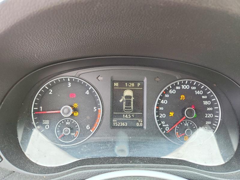 53446616 :رقم المزاد ، 1VWBV7A38FC033392 vin ، 2015 Volkswagen Passat مزاد بيع