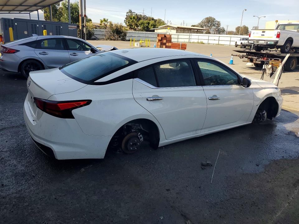 Продажа на аукционе авто 2025 Nissan Altima, vin: 1N4BL4DV9SN393800, номер лота: 53232416
