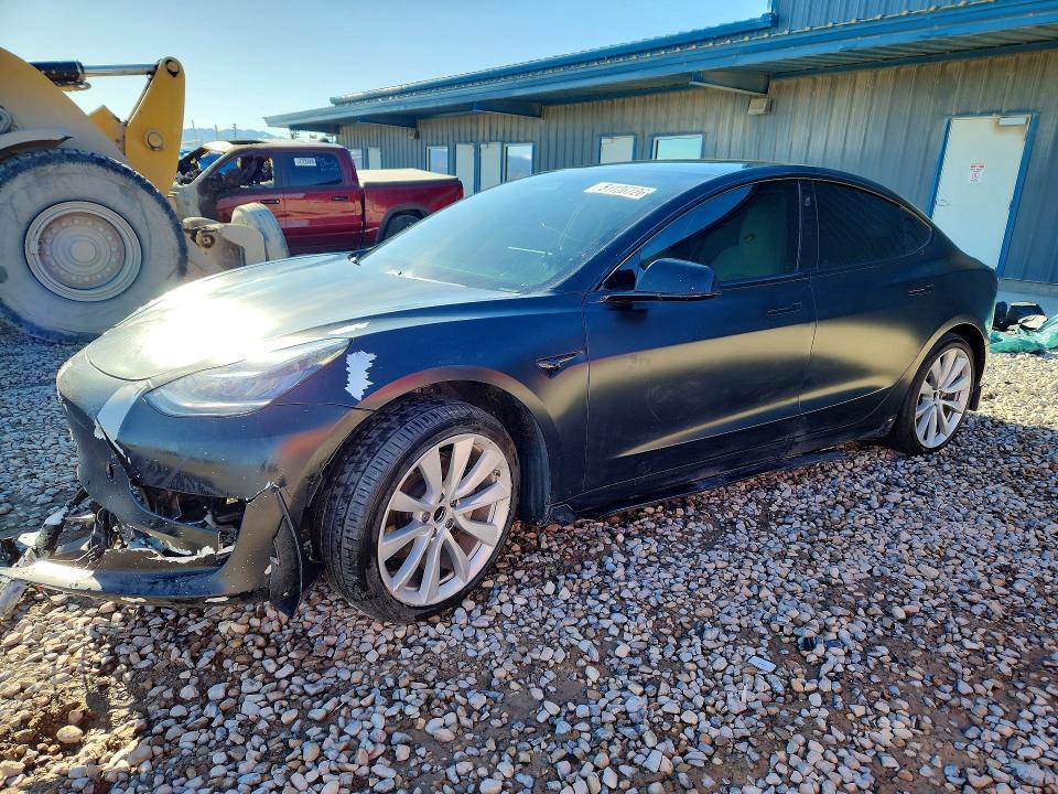 51126726 :رقم المزاد ، 5YJ3E1EB2LF622703 vin ، 2020 Tesla Model 3 مزاد بيع