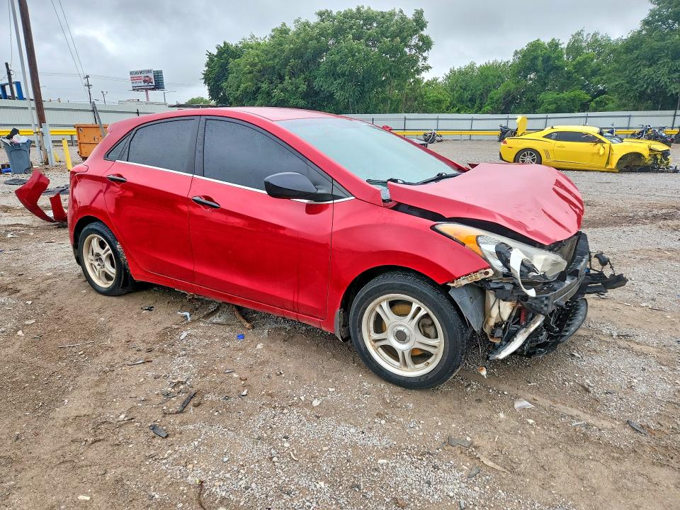 2013 Hyundai Elantra Gt მანქანა იყიდება აუქციონზე, vin: KMHD35LE8DU071678, აუქციონის ნომერი: 53748026