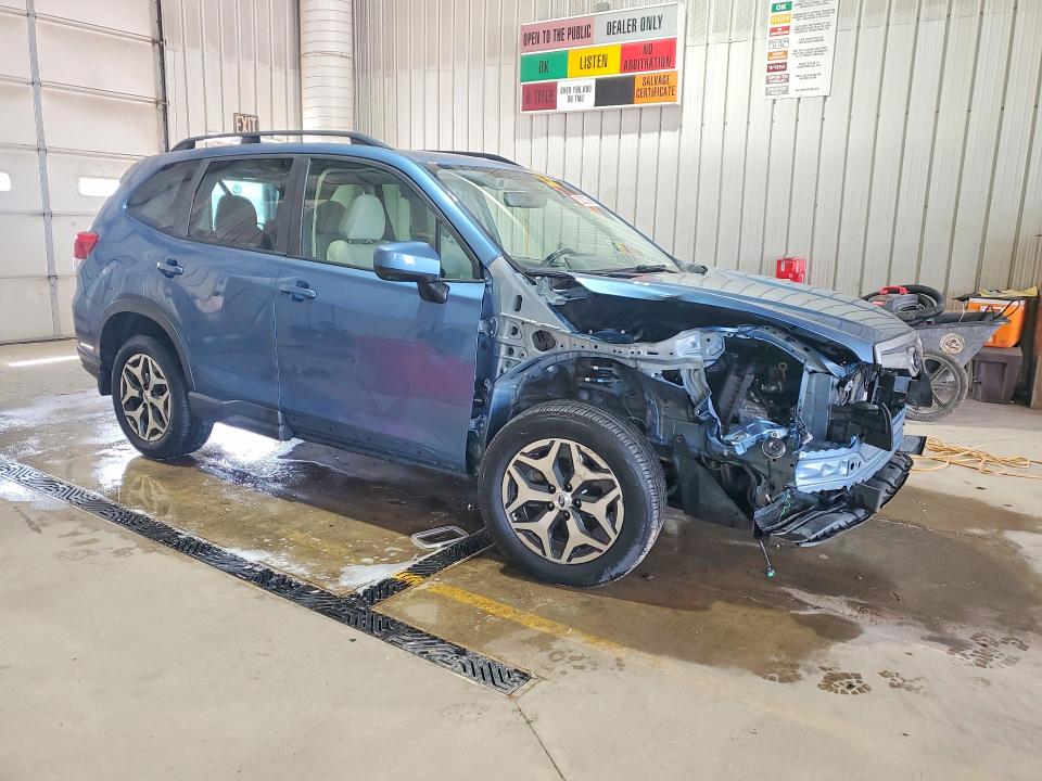 Продажа на аукционе авто 2021 Subaru Forester, vin: JF2SKAJC3MH569838, номер лота: 52833366