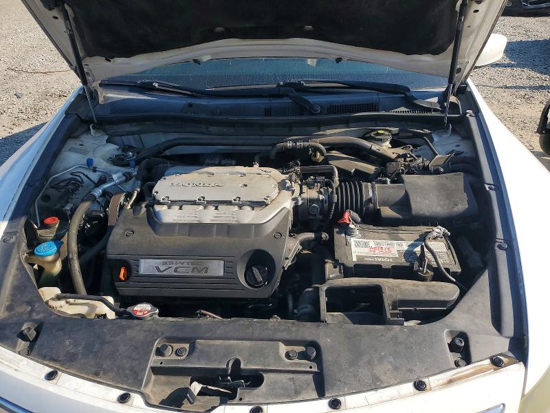 53586596 :رقم المزاد ، 1HGCS2B83BA006170 vin ، 2011 Honda Accord مزاد بيع