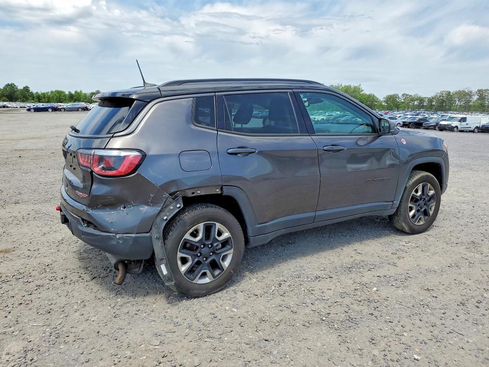 53210496 :رقم المزاد ، 3C4NJDDB8HT689497 vin ، 2017 Jeep Compass مزاد بيع