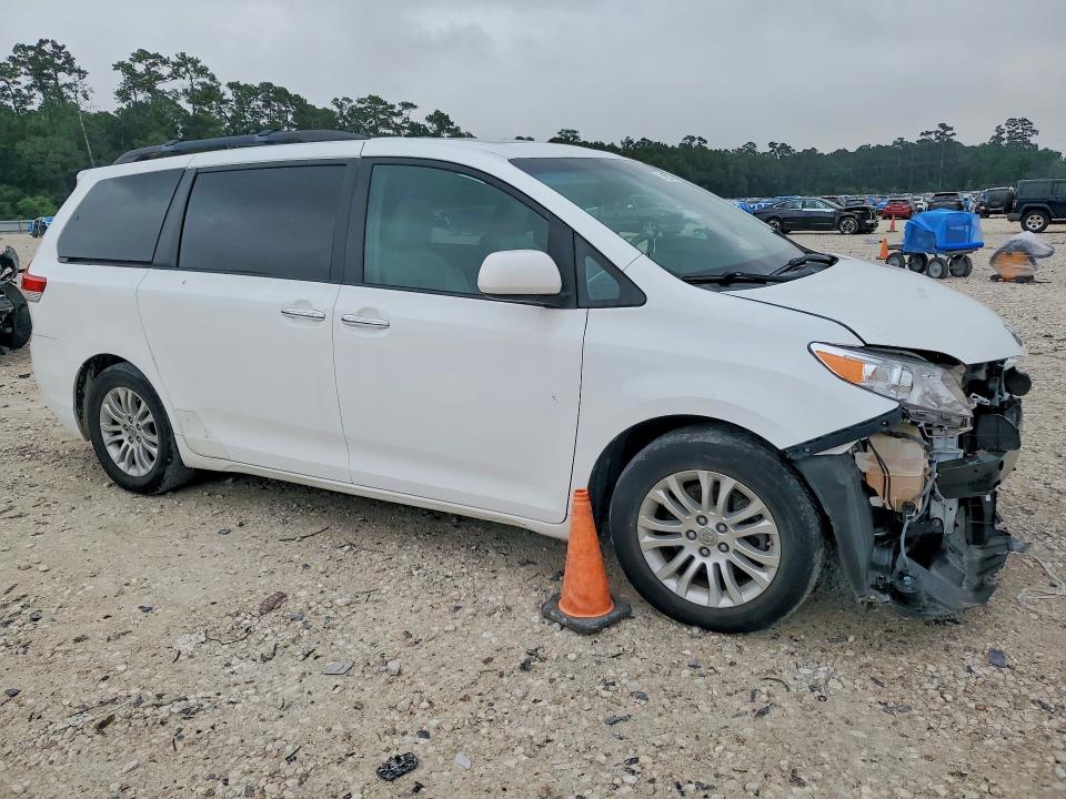 Продажа на аукционе авто 2012 Toyota Sienna, vin: 5TDYK3DC2CS199458, номер лота: 51621456