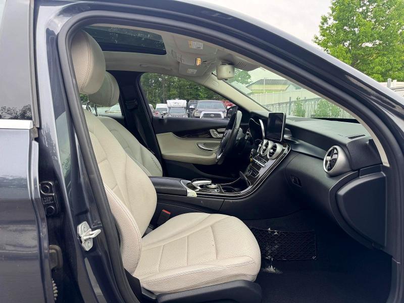 Продажа на аукционе авто 2016 Mercedes-benz C, vin: WDDWF4KB7GR151475, номер лота: 54897496