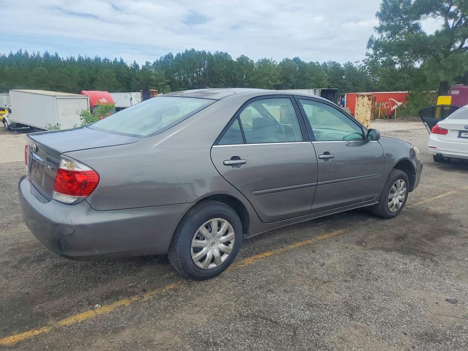 2005 Toyota Camry მანქანა იყიდება აუქციონზე, vin: 4T1BE32K35U548869, აუქციონის ნომერი: 55055766