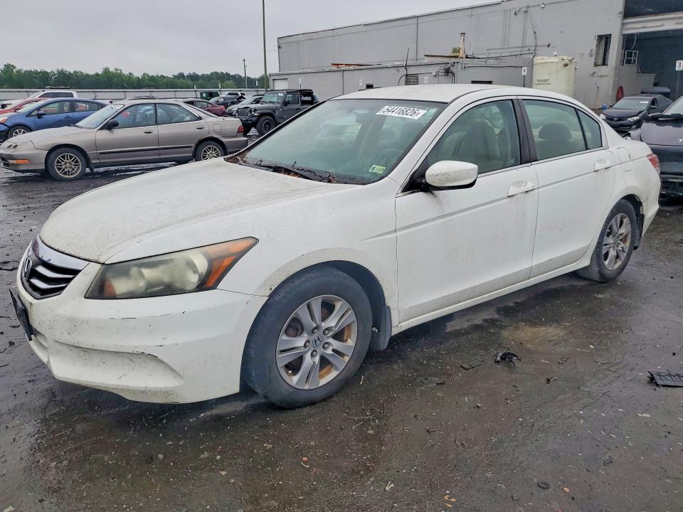 2011 Honda Accord მანქანა იყიდება აუქციონზე, vin: 1HGCP2F40BA025512, აუქციონის ნომერი: 54416826