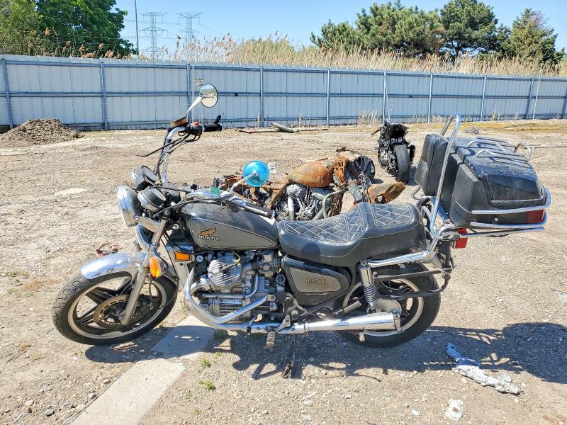 53537496 :رقم المزاد ، JH2PC0105CM304899 vin ، 1982 Honda Cx500 مزاد بيع