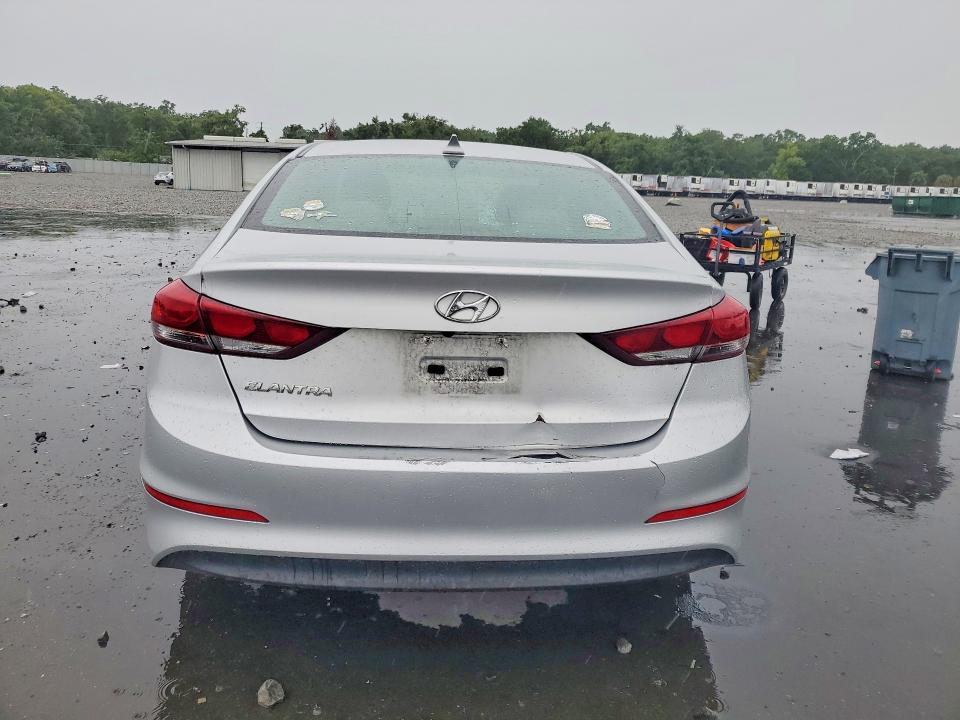 53522076 :رقم المزاد ، 5NPD84LF0JH366305 vin ، 2018 Hyundai Elantra مزاد بيع