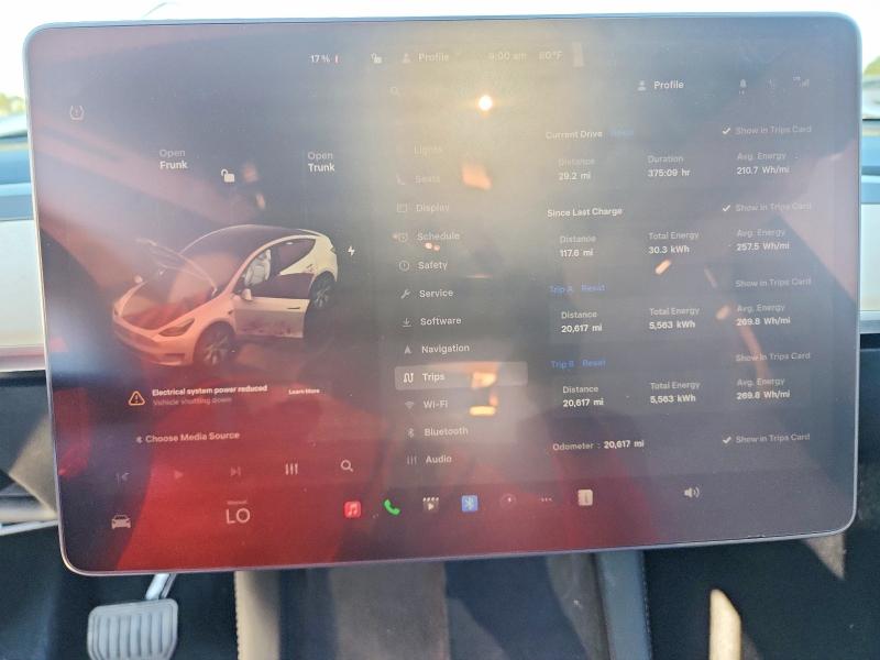 Продаж на аукціоні авто 2024 Tesla Model Y, vin: 7SAYGDED7RF095045, номер лоту: 52525176