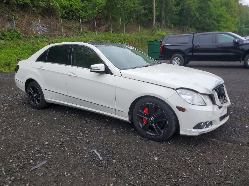 53643386 :رقم المزاد ، WDDHF8HB1BA425431 vin ، 2011 Mercedes-benz E مزاد بيع