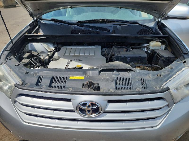54771626 :رقم المزاد ، 5TDBK3EH4BS065890 vin ، 2011 Toyota Highlander مزاد بيع